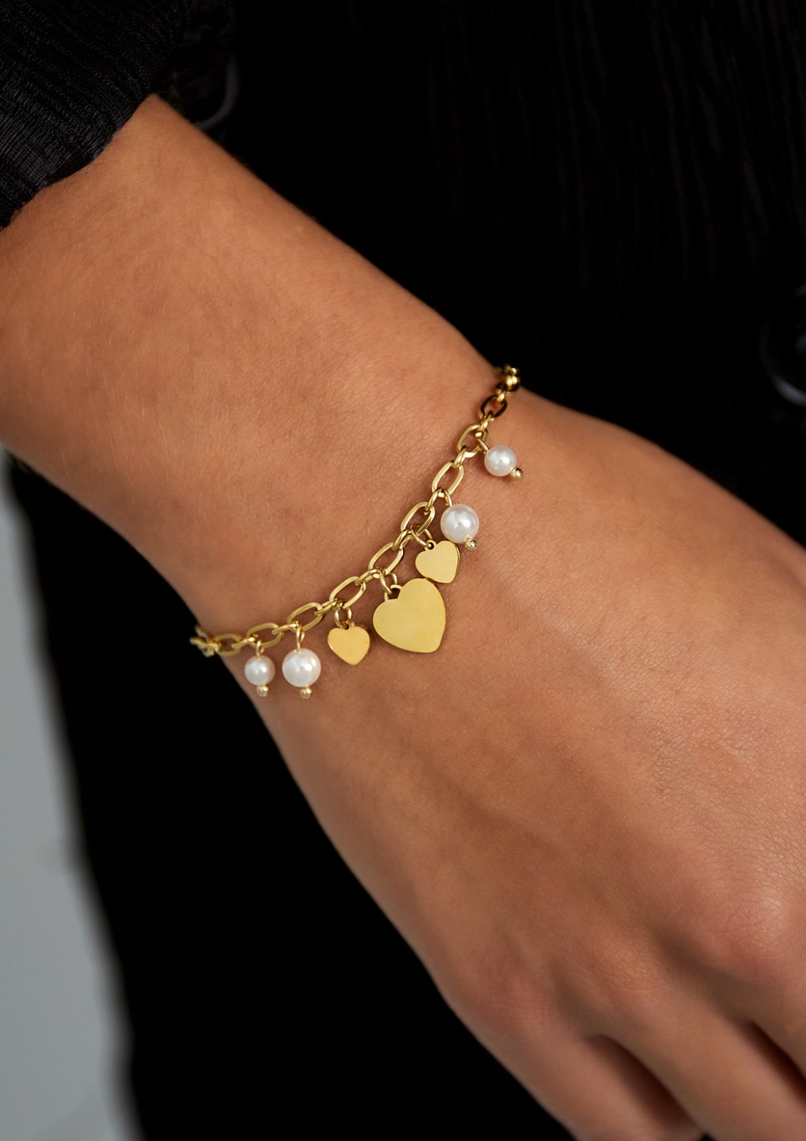 Hearts & pearls armband