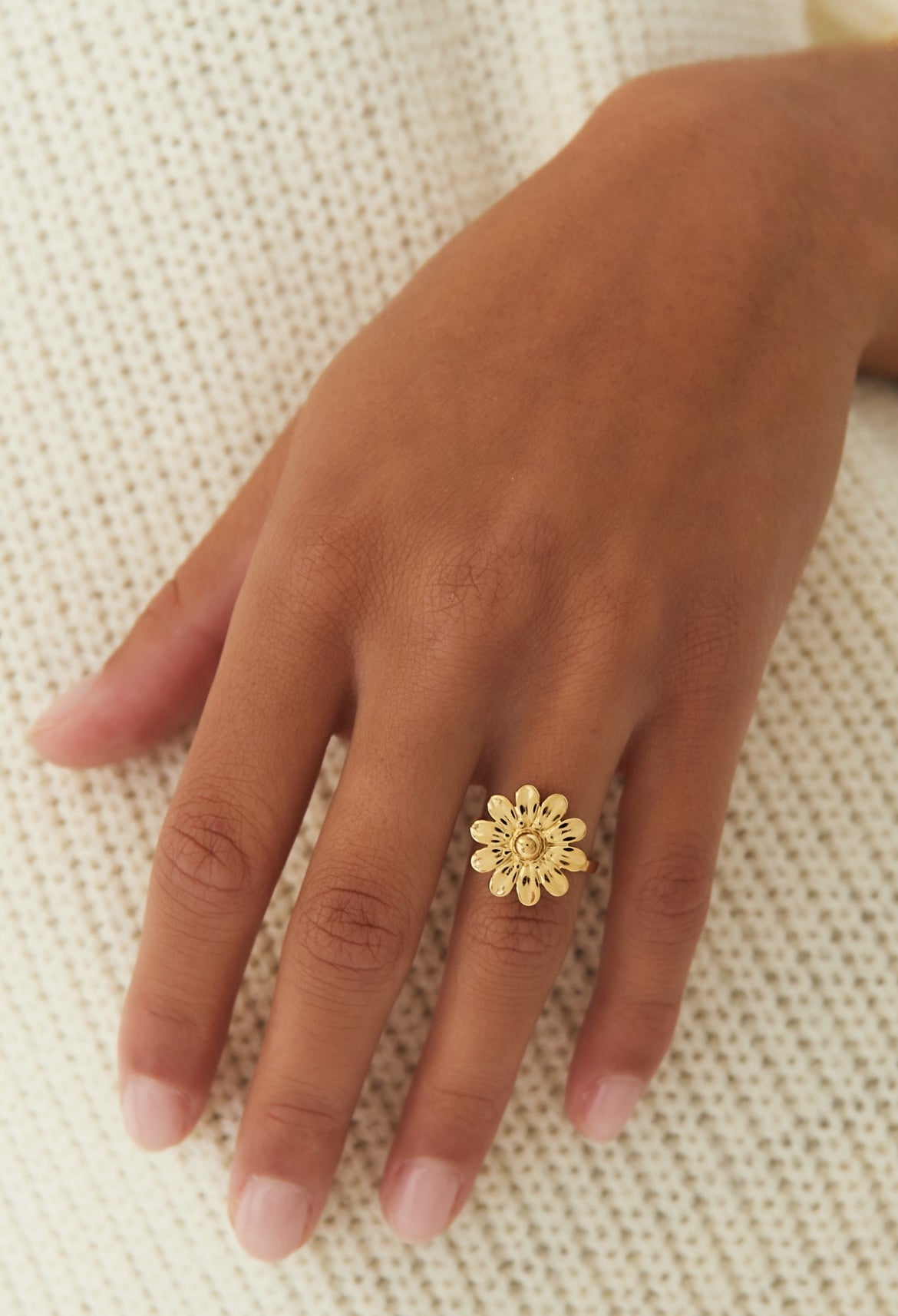 Blossom bliss ring